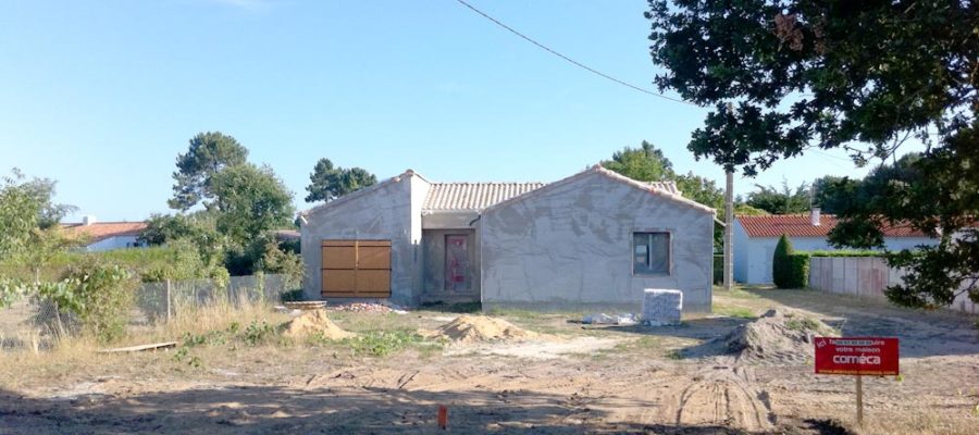 Panneau du constructeur sur le chantier